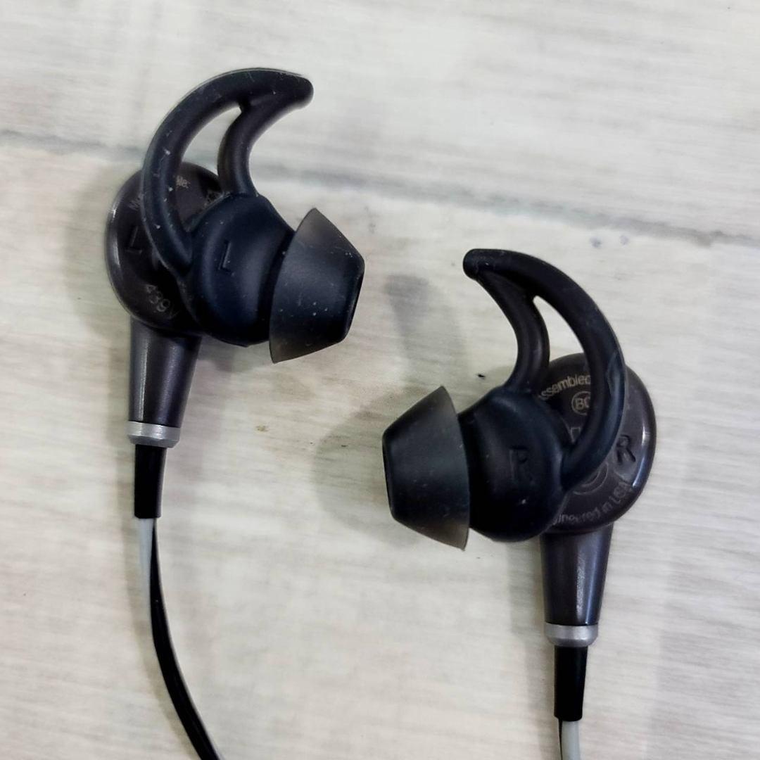 【良品】Bose イヤホン ノイズキャンセリング QuietComfort20i