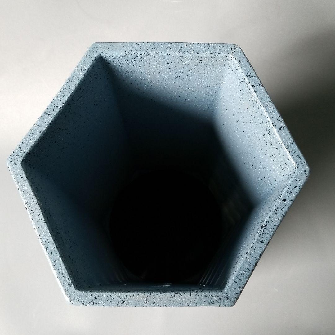 信楽焼傘立て  六角透かし 高さ５０cm