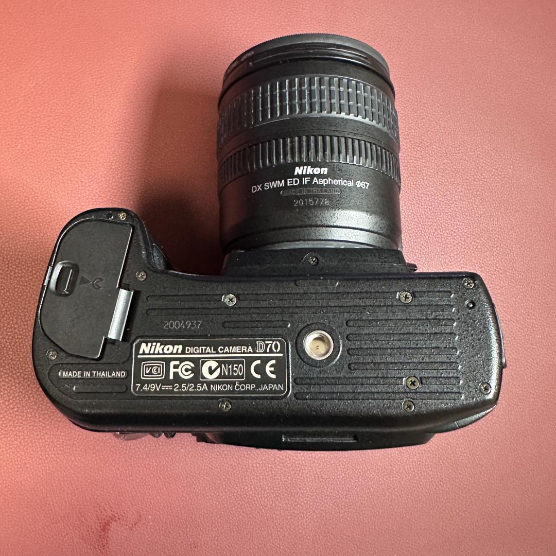 ニコン D70 デジタル一眼レフカメラ 18-70mmレンズ、CF32GB付き