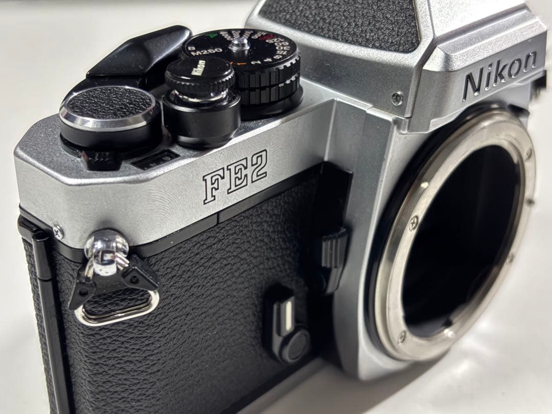 Nikon FE2 シルバー NIKKOR 50mm 1:1.8 レンズ セット