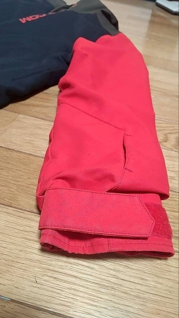 ボルコム　スノーボードウエア　キッズ