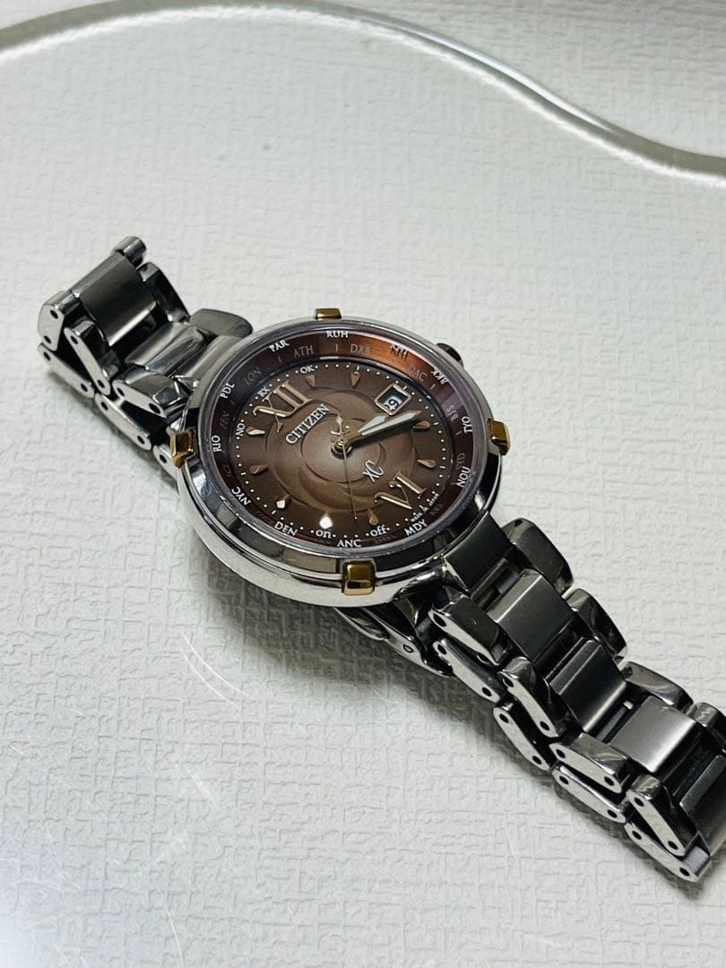 クロッシー xC　ティタニアライン　ブラウン電波ソーラー　H240　稼働品