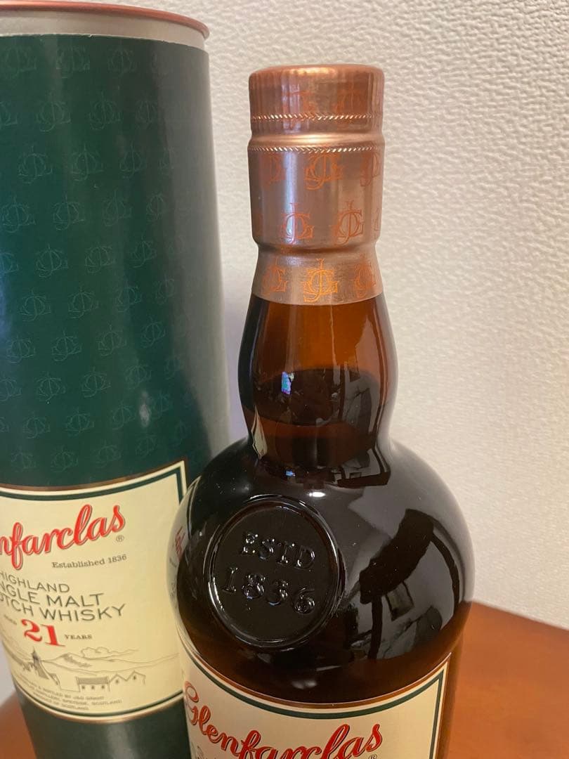 グレンファークラス21年 700ml 箱付き