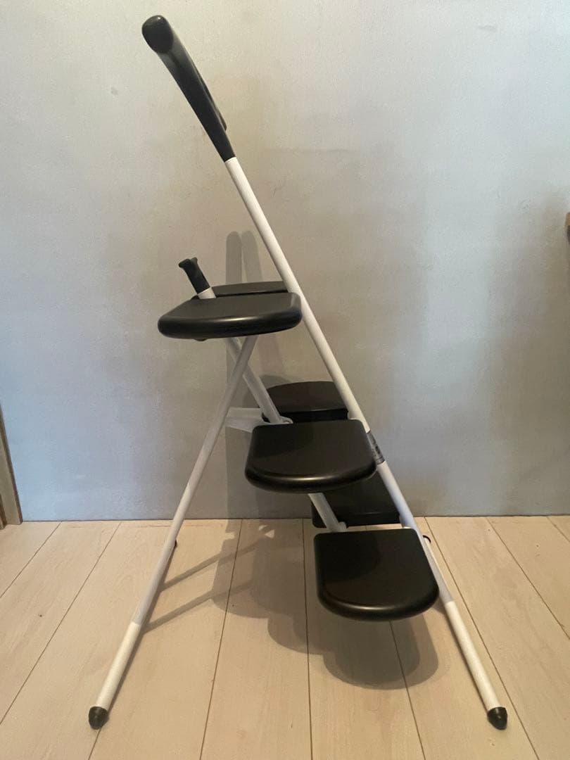 Kartell ティラミス折りたたみステップラダー