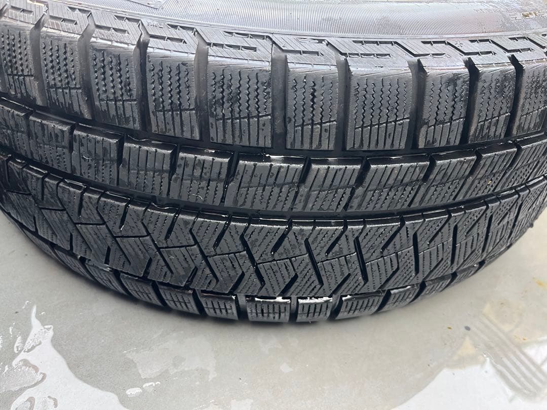 235/55/17 中古ホイール　スタッドレス付 PIRELLI