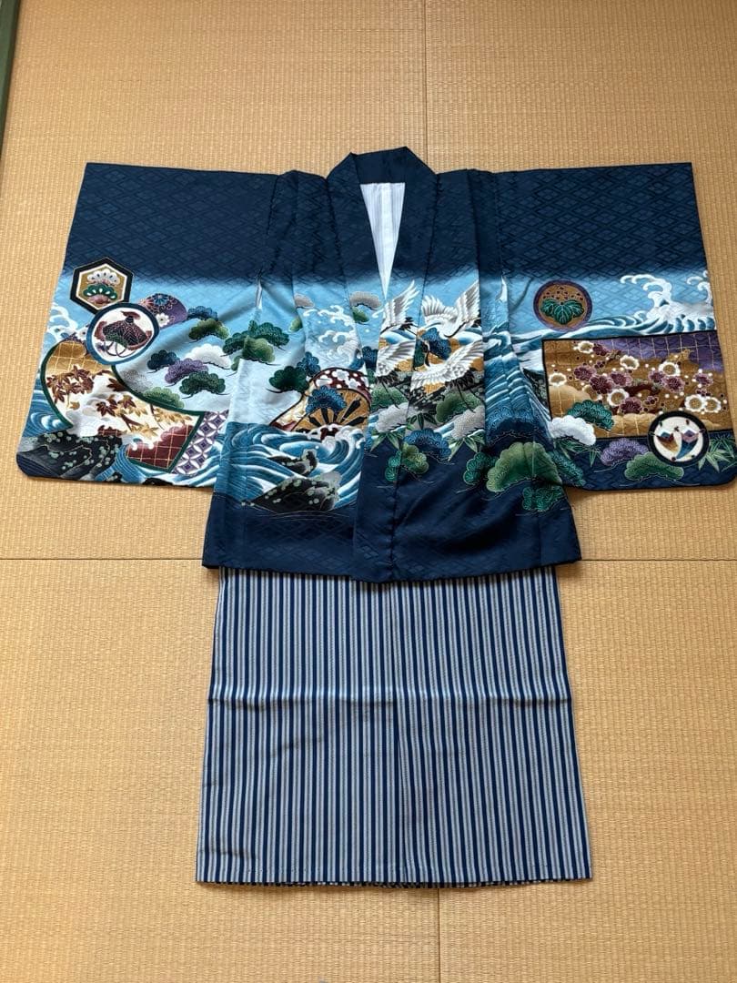 りん　　　七五三 羽織・袴セット 一式（小さめさん）直ぐに着られます