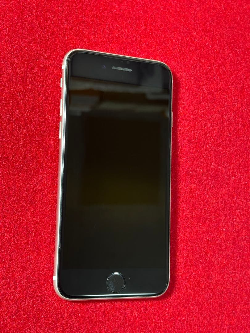 【6523】iPhone SE3第3世代スターライト 64GB simフリー