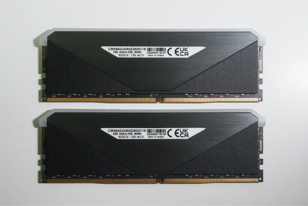 VENGEANCE RGB RT 32GB DDR4 3600MHz ブラック