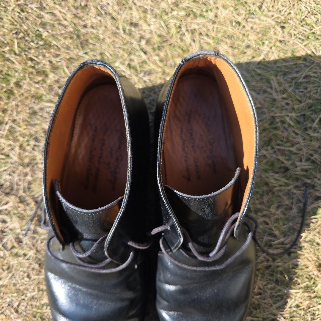 と*う様 お値下げ中！ジャランスリウァヤ　チャッカブーツ