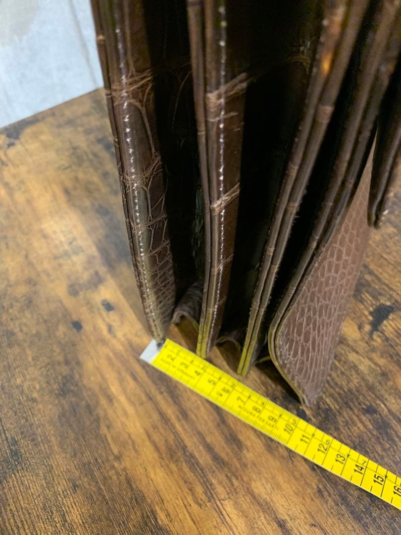 超激安一生物早い者勝ち激レア最終未使用希少ラグジュアリー本クロコダラスバッグ