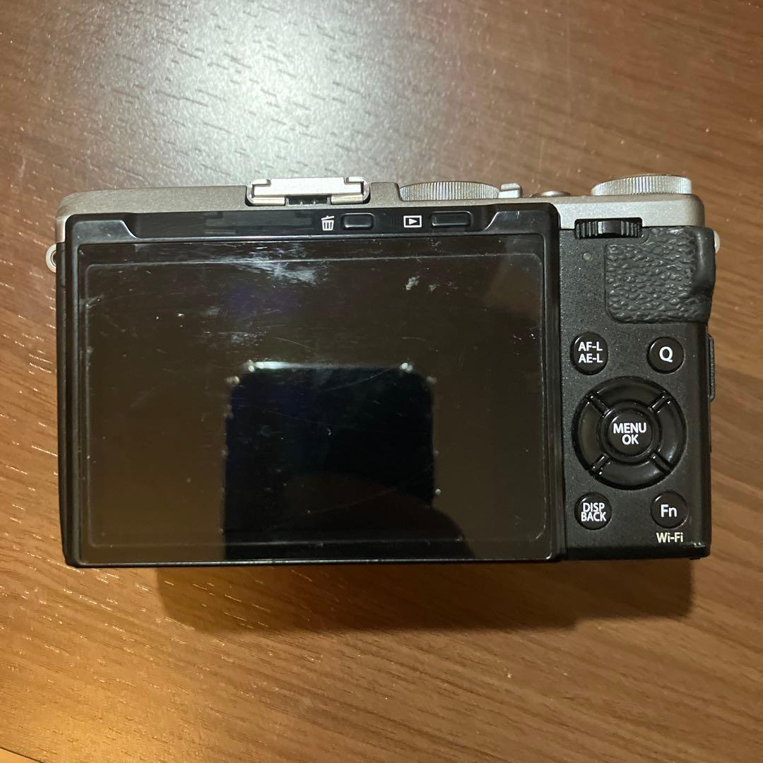 デジタルカメラ Fujifilm X70
