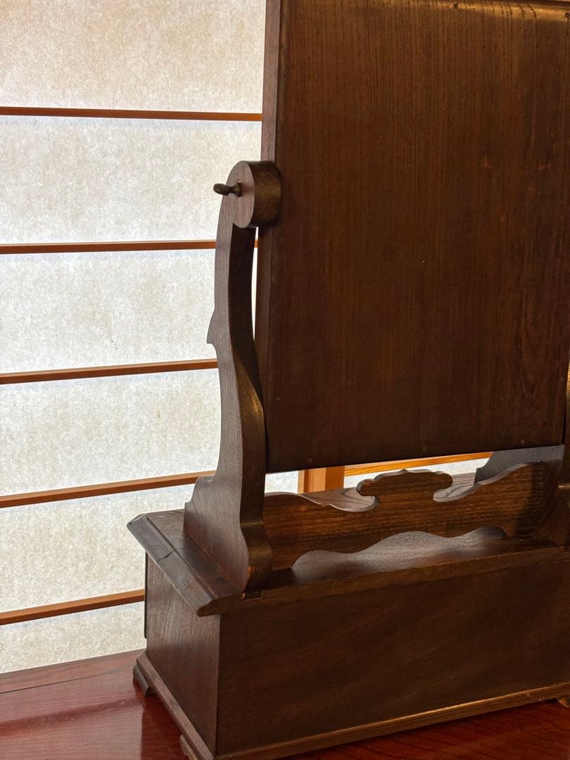 骨董品 明治、大正指物師による特別注文の芸者鏡台。