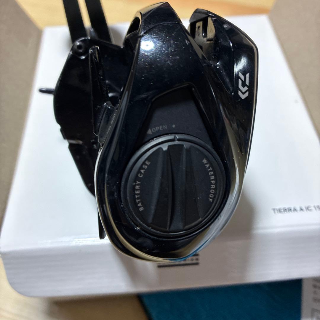 TIERRA A IC 150H ベイトリール　右ハンドル