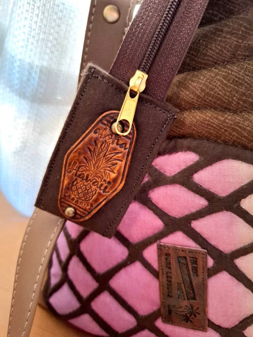 ハワイアンキルト　横長バッグ　2WAY　ファスナー付き　パイナップル