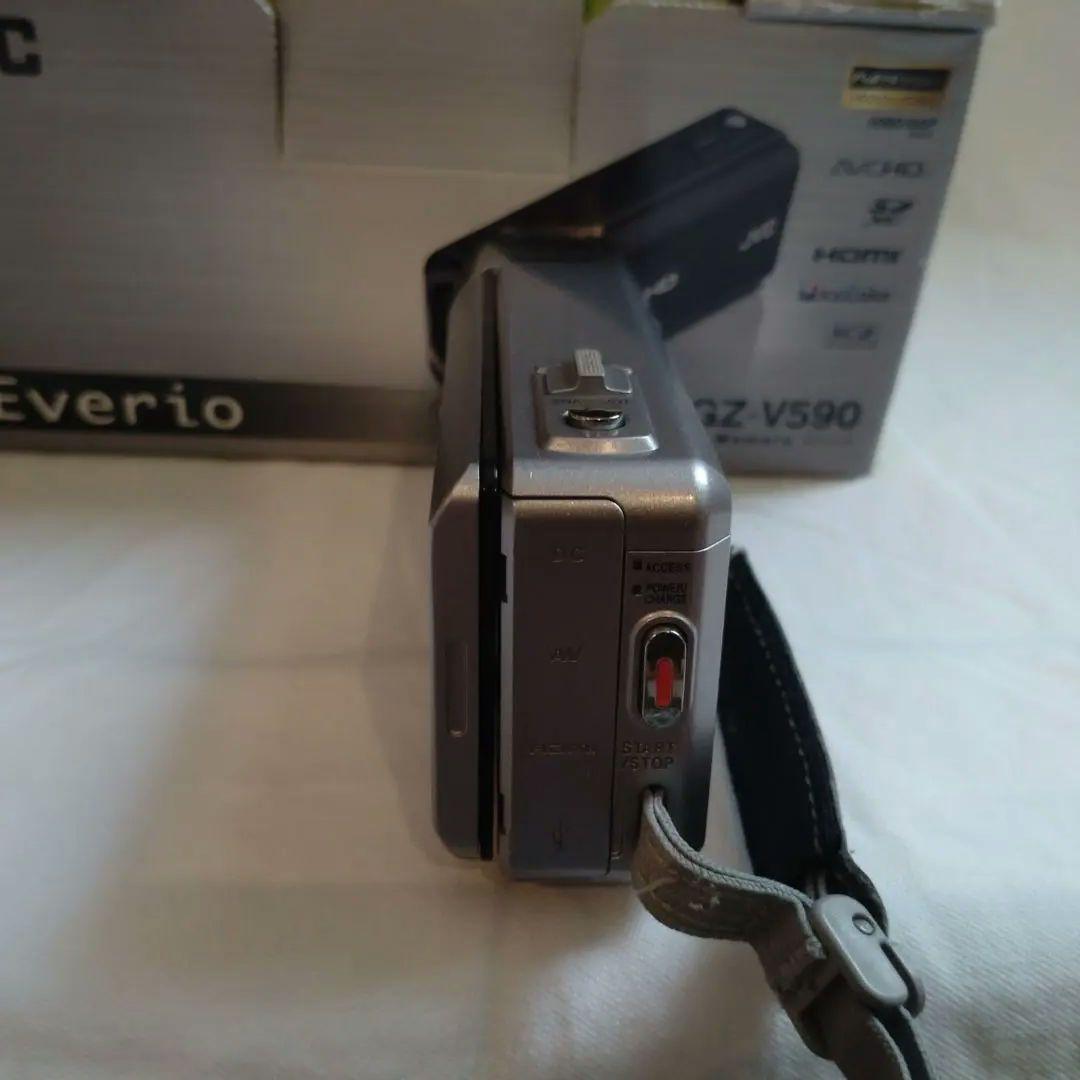 ハイビジョンビデオカメラ Everio GZ-V590