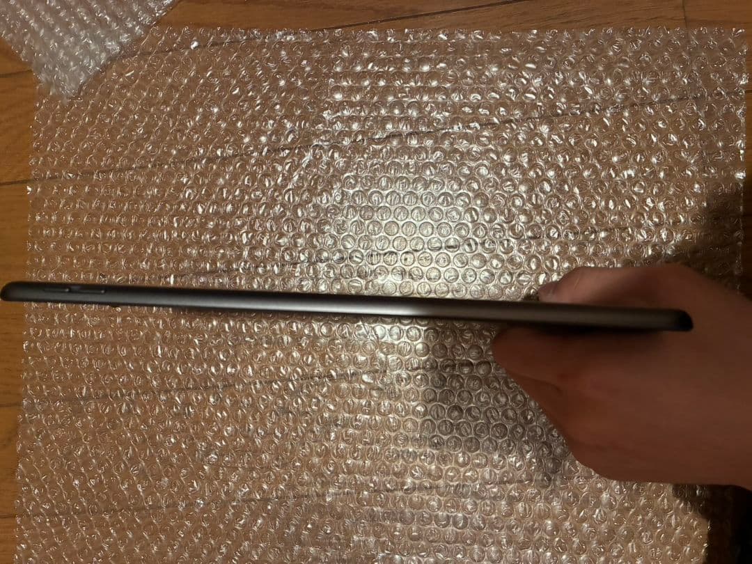 Apple　iPad8世代　Wi-Fi 32GB スペースグレイ