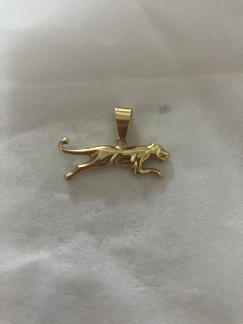 パンサー ネックレストップ k18 750刻印あり