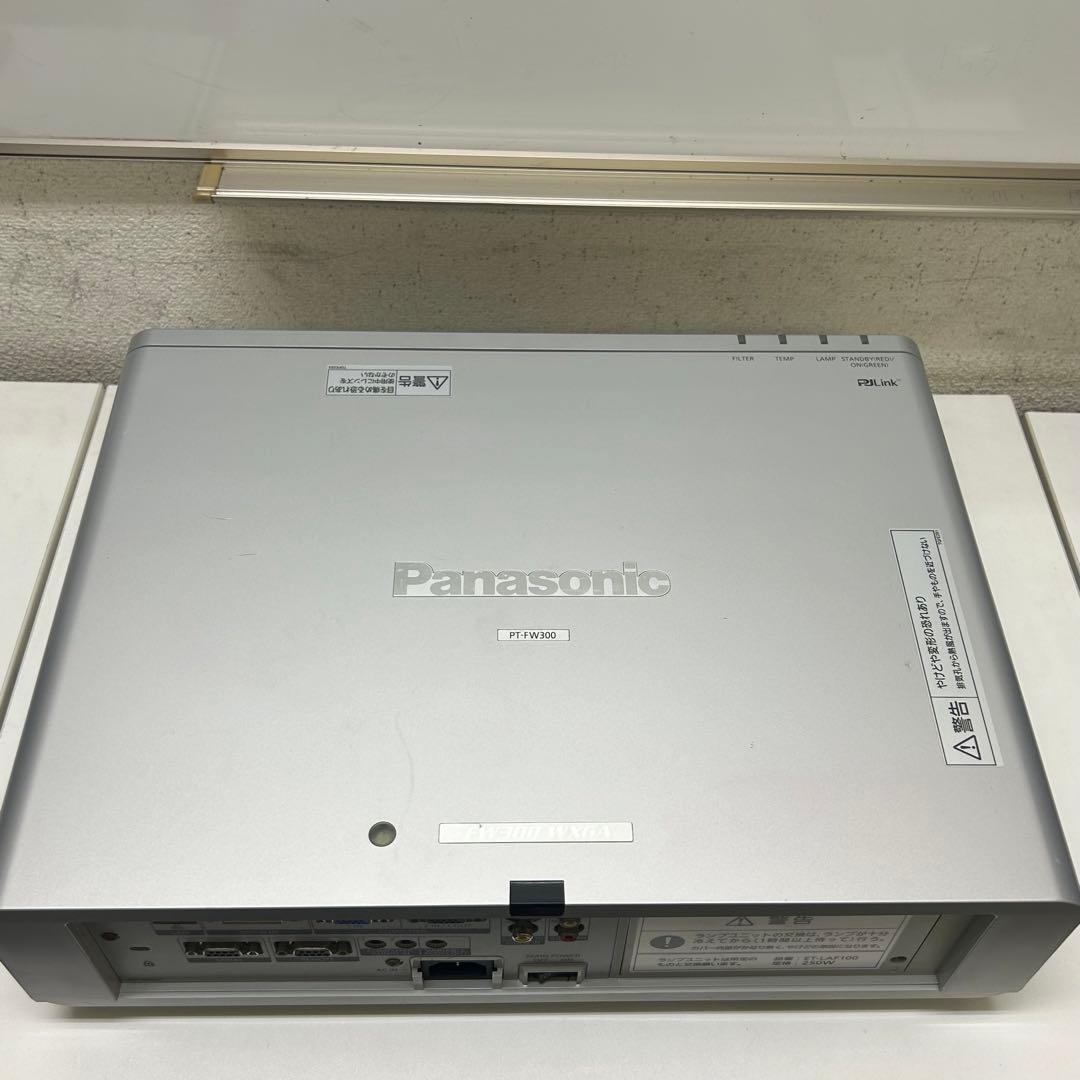 Panasonicパナソニック 液晶プロジェクター PT-FW300