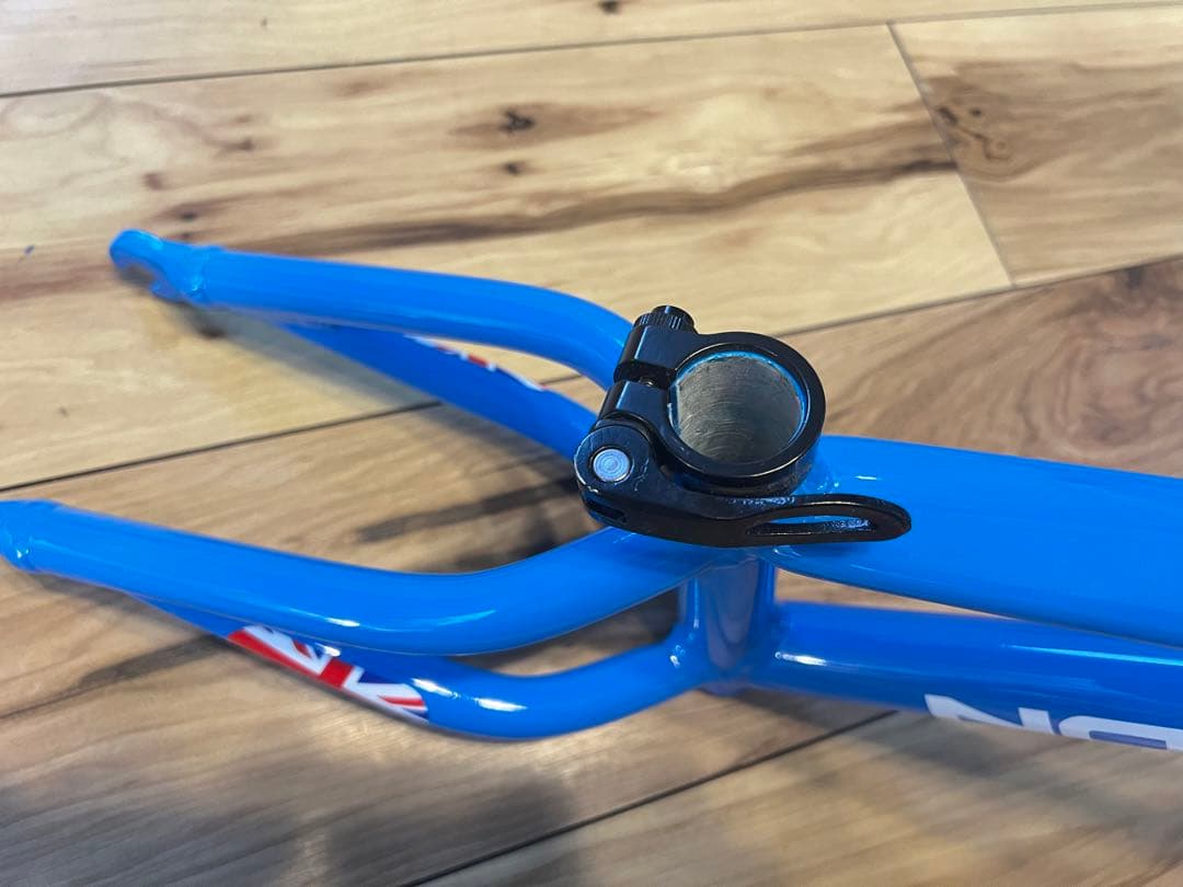 【新品】NOWEE pro フレーム ストライダー ランバイク