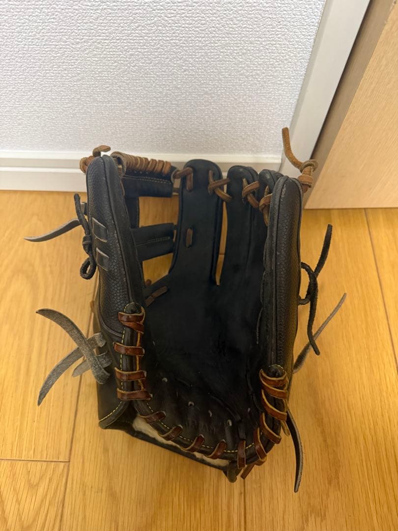 Wilson 硬式内野手用グローブ