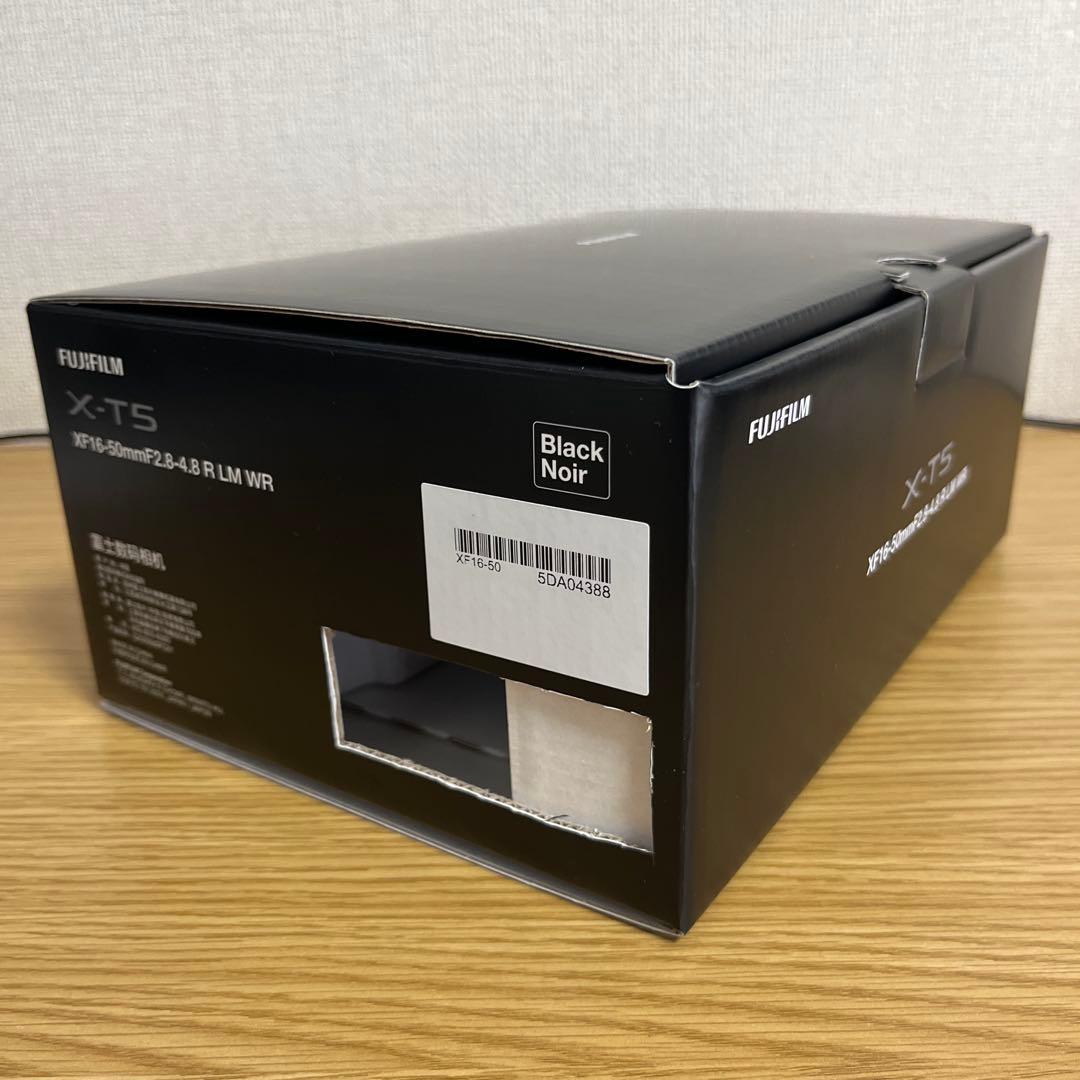 FUJIFILM X-T5 ボディ　ブラック　新品未使用　ミラーレス一眼