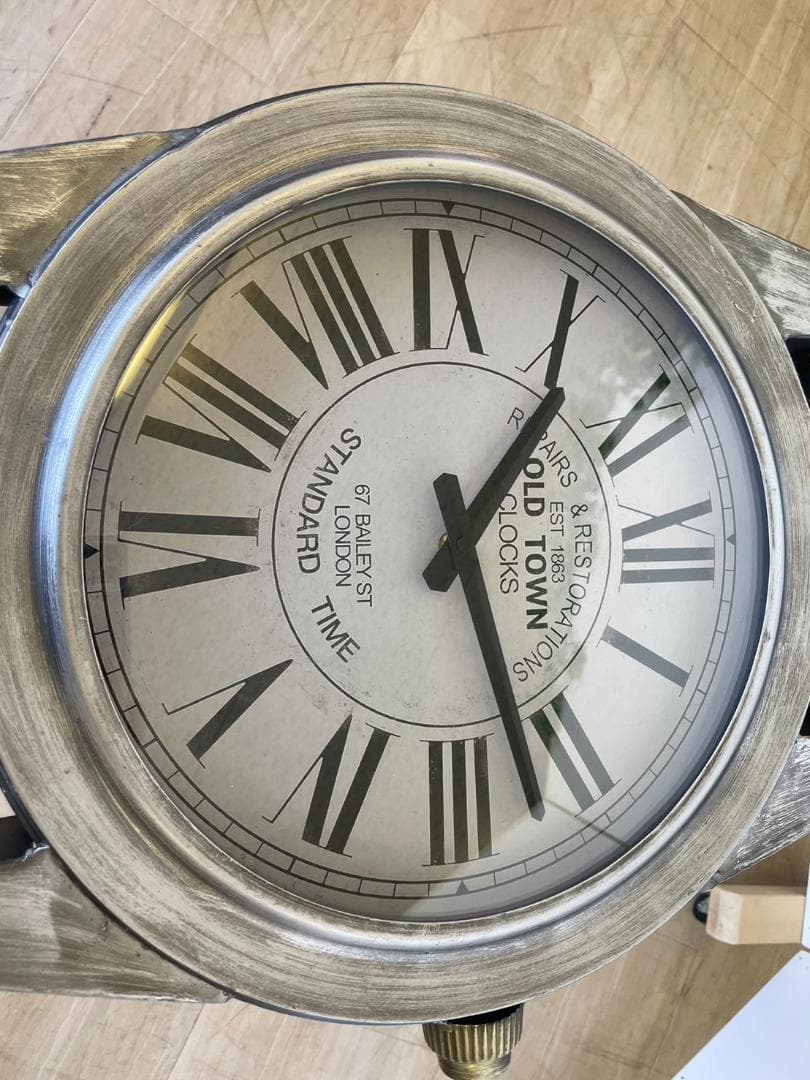 腕時計風　サイドテーブル　インダストリアル　ヴィンテージ　カフェ風　時計　個性的