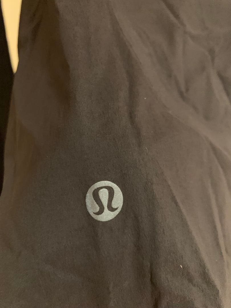 LULULEMON ブラック サイクルジャケット フルジップ