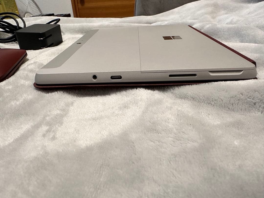 Microsoft Surface タブレット 本体　キーボード付き