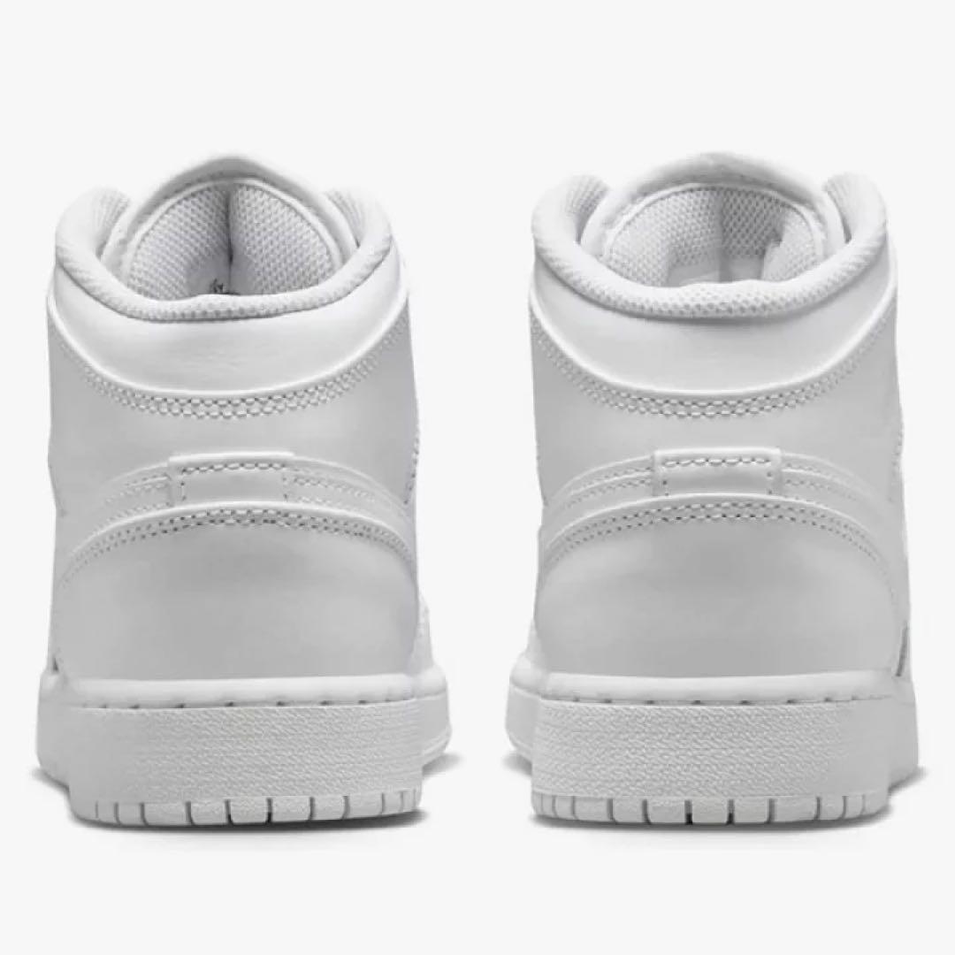 新品　ナイキ　エアジョーダン1MID GS 23㎝