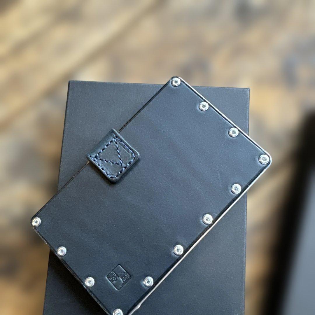 エアロコンセプト　カードケース・名刺入れ　新品・未使用品　箱付き　カラーNAVY