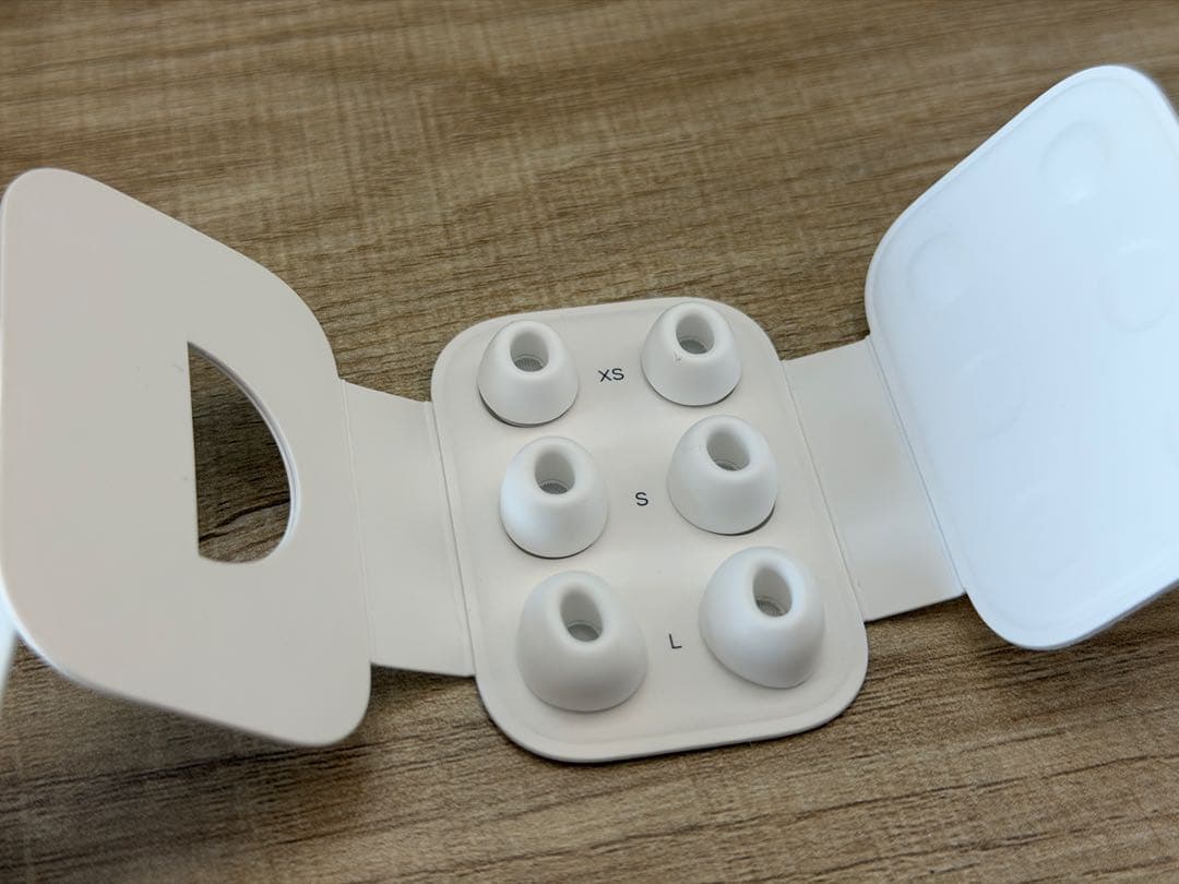 AirPods Pro2 本体 充電ケース付き ホワイト