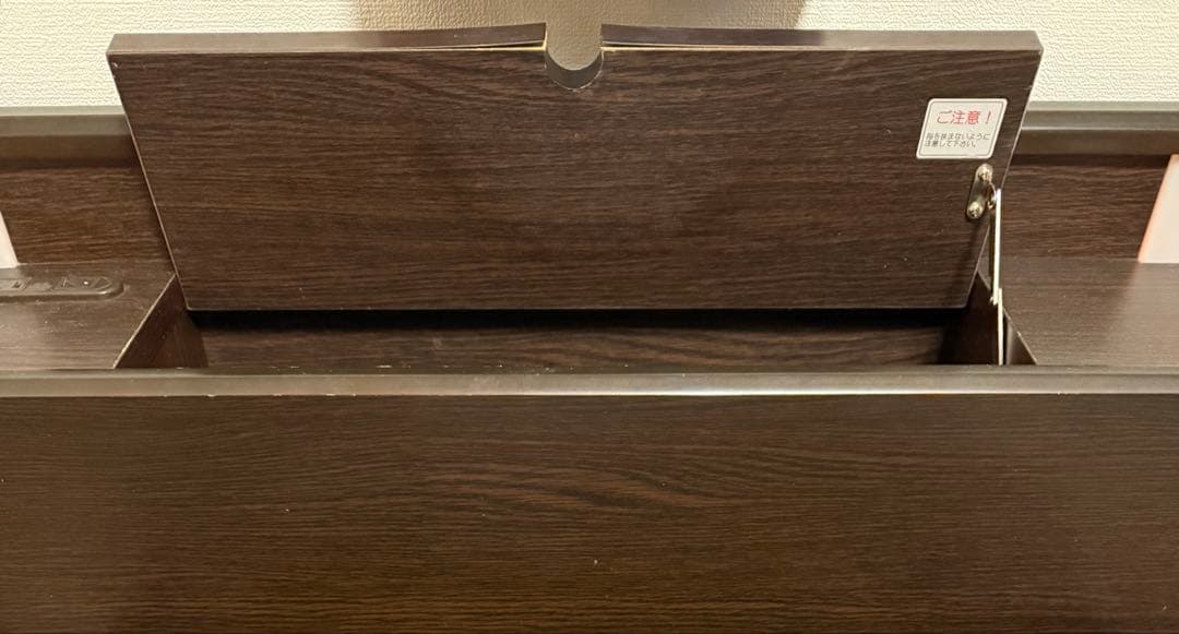 Sealy ダブルベッドフレーム　引き出し収納　コンセントライト　マットレス付き