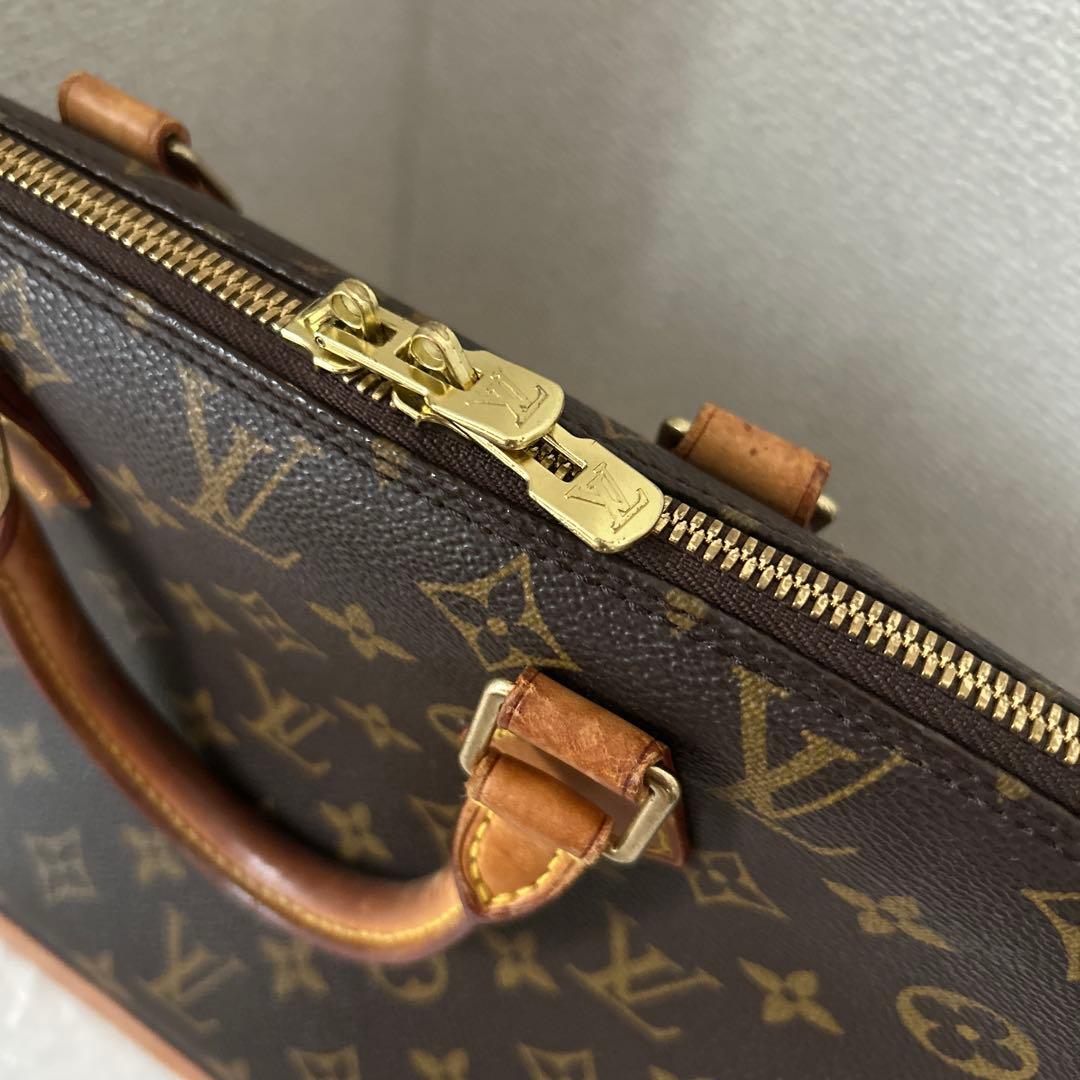 Louis Vuitton アルマ PM