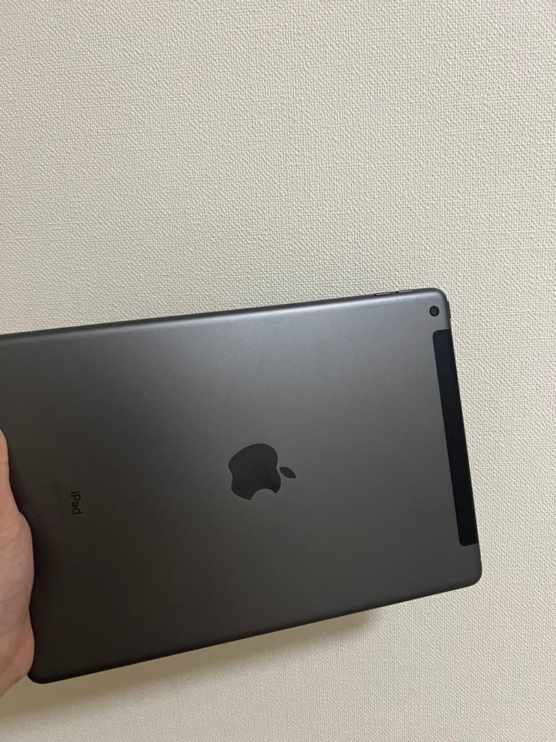 Apple iPad スペースグレー 第7世代本体