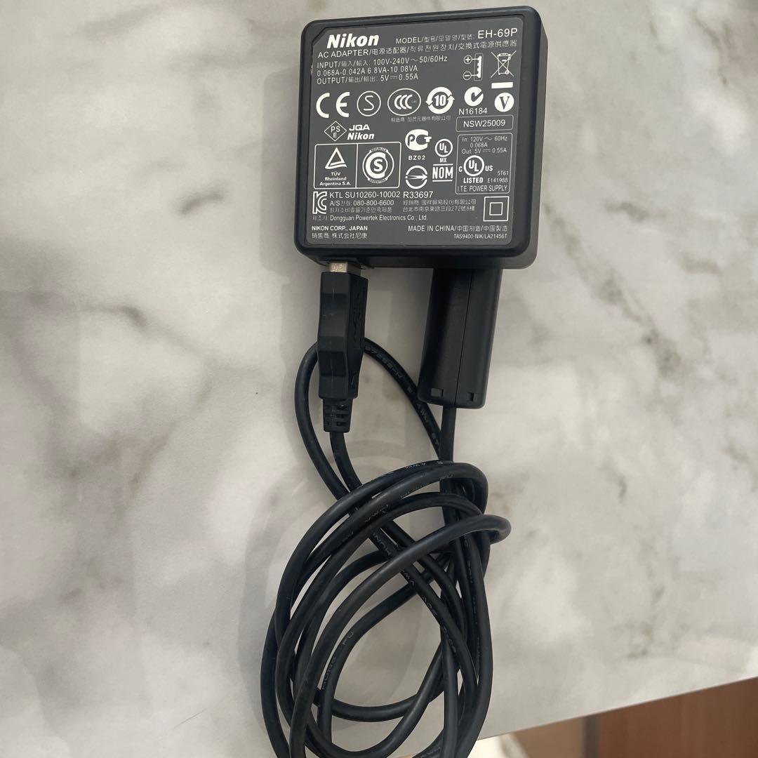 Nikon デジタルカメラ　COOLPIX S3100 動作確認済　バッテリー付