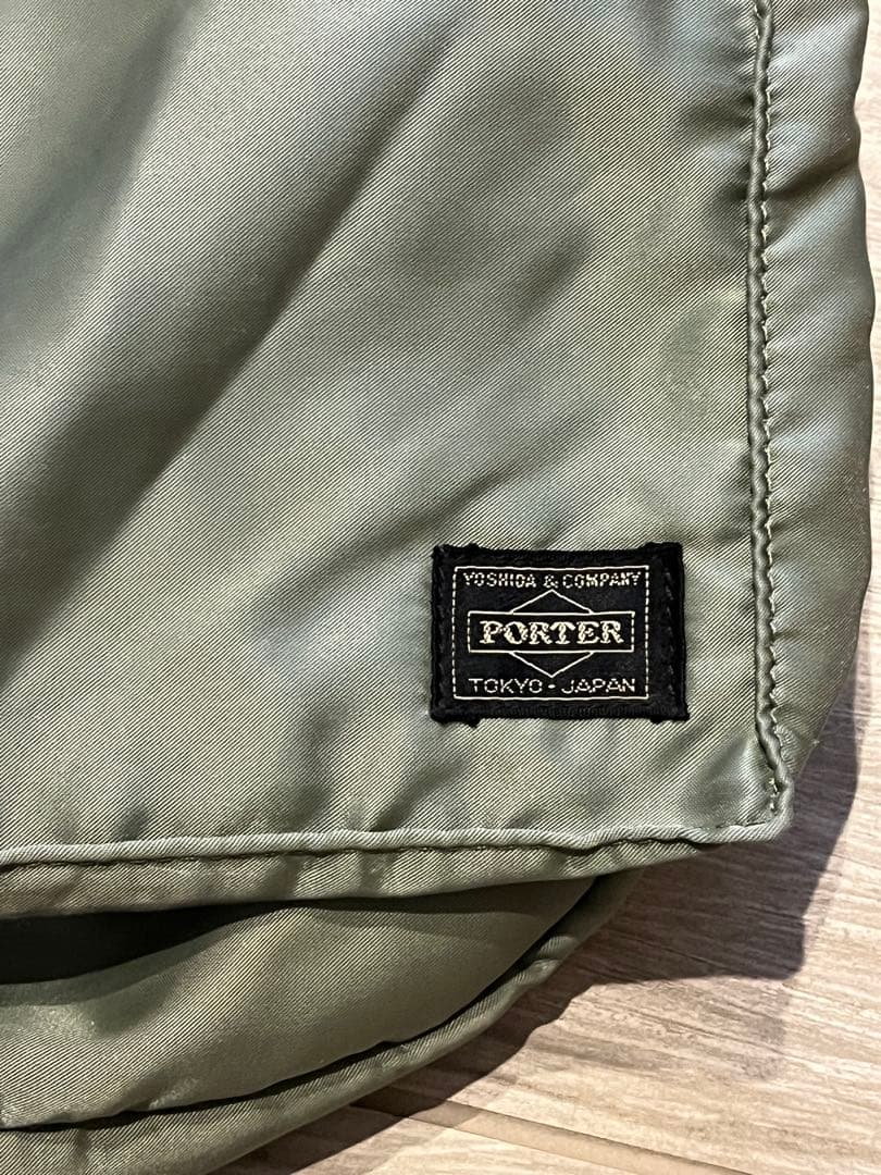 PORTERタンカー ヘルメットバック オリーブグリーン