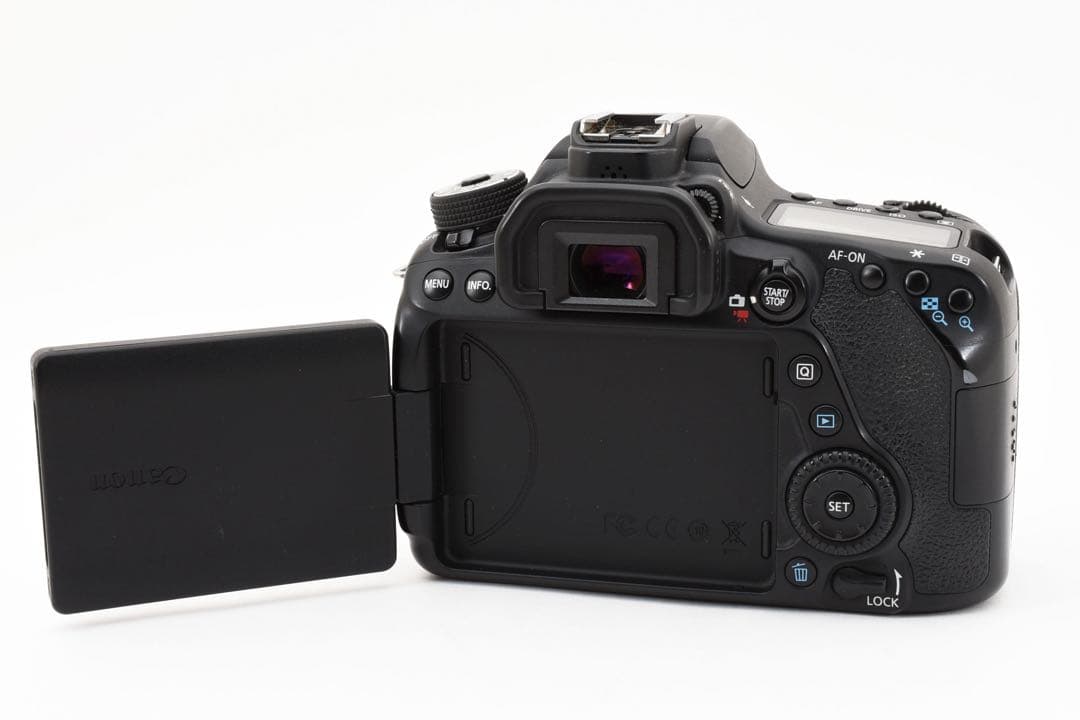 デジタル一眼レフカメラ/Canon EOS 80D標準レンズセット