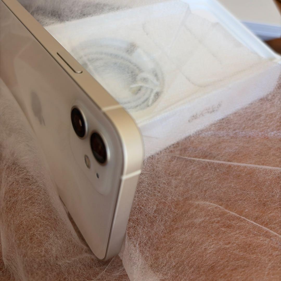 Apple iPhone 12 ホワイト 本体　極美品
