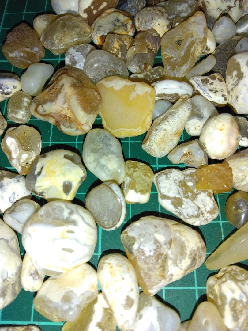 北海道各地産　瑪瑙　瑪瑙原石 鉱物標本　天然石　宝石　厳選美品