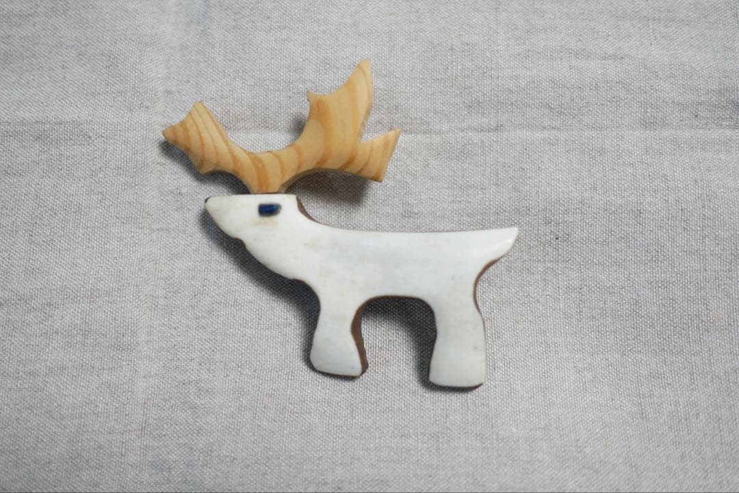 45rpm トナカイモチーフ　ブローチ　新品