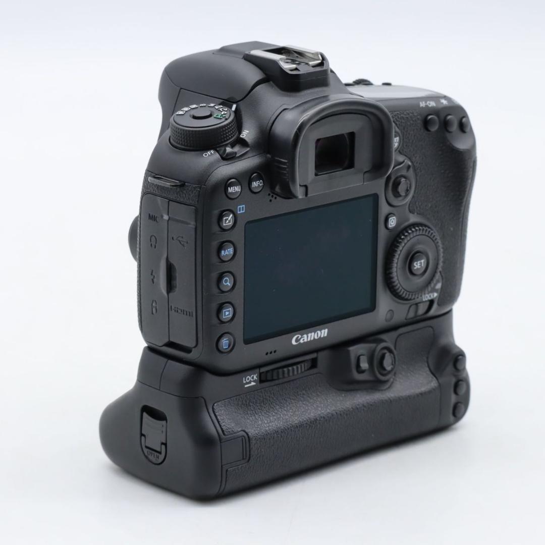 Canon EOS 7D Mark IIボディ bg-e16付　#3924