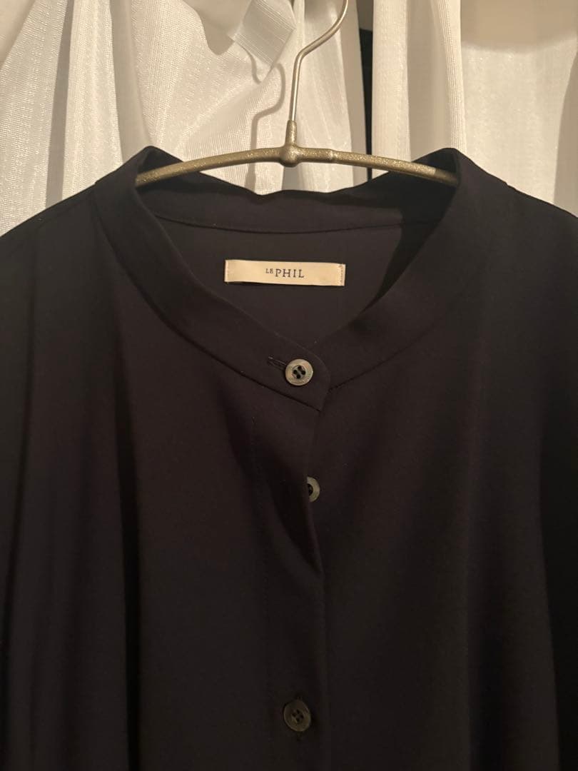 ブラック:LE PHIL ル フィル プリーツ パフスリーブ シャツ ブラウス