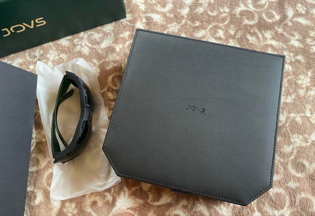 家庭用の光美顔器　JOVS Blacken(ジョブズ ブラッケン)