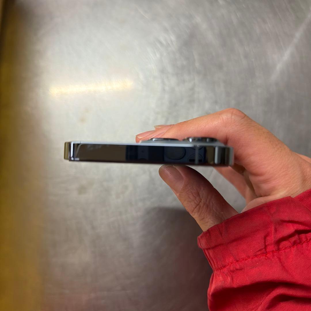 k*☆様 iPhone 13 Pro 256Gブルー 本体バッテリー100%