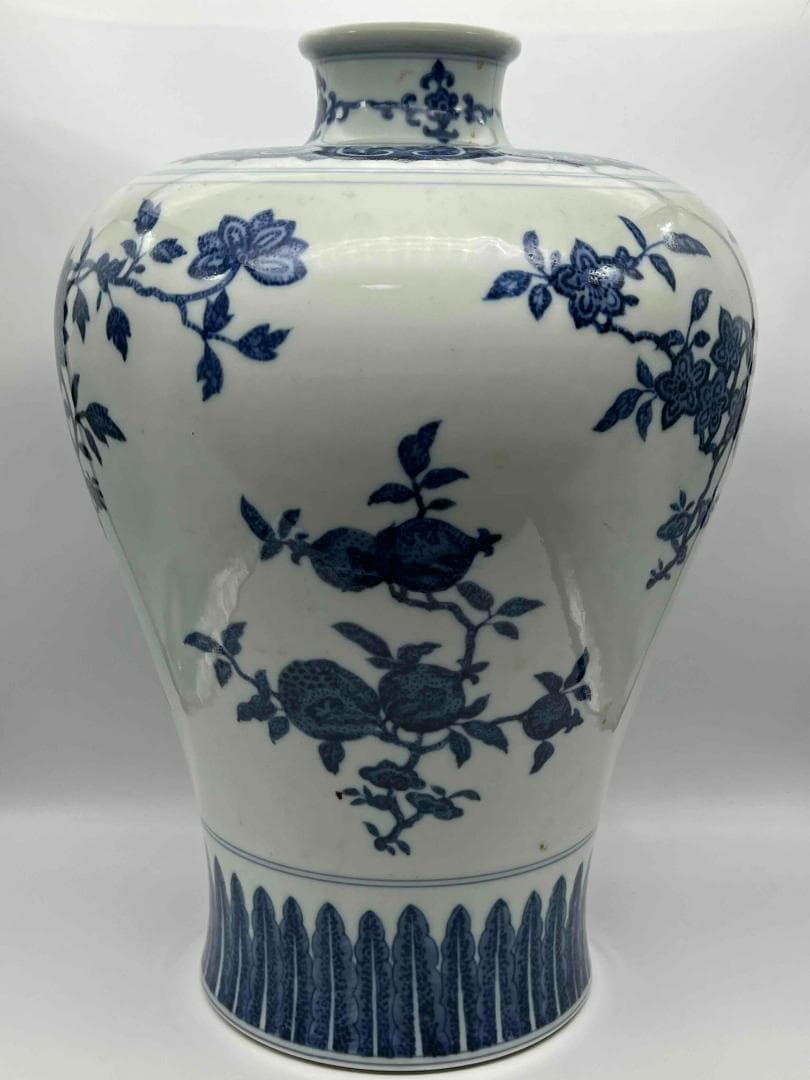 清乾隆時代　【大清乾隆年製】在銘　青花 染付多子多福多寿文梅瓶 (B-69)