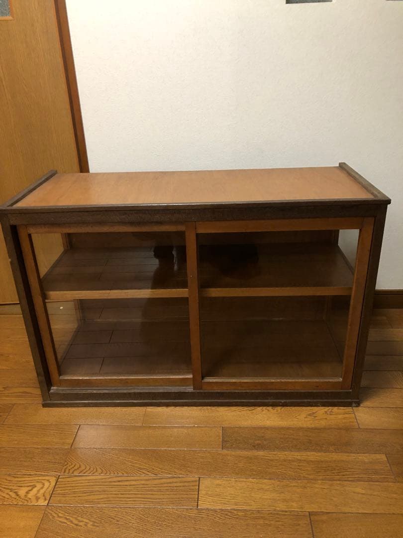 昭和レトロ古家具　ガラス3面仕様　飾り棚　ディスプレイ棚　収納棚