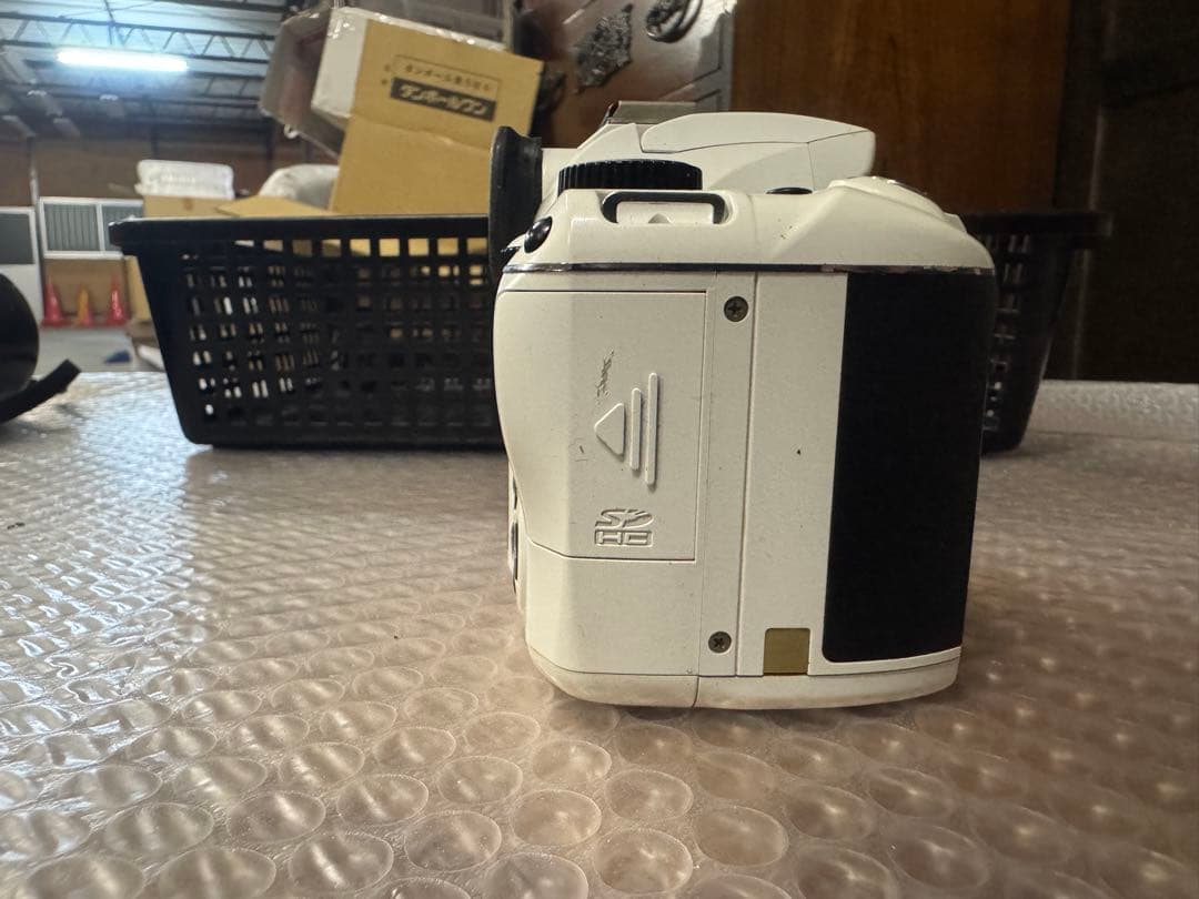 H PENTAX K-x ホワイト デジタル一眼レフカメラ 動作未確認