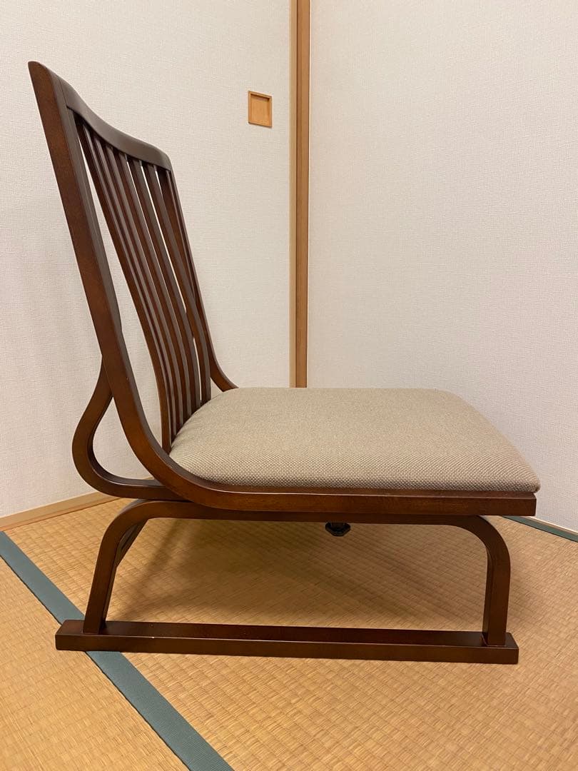 未使用　IDC大塚家具 座椅子　二脚　秋田木工