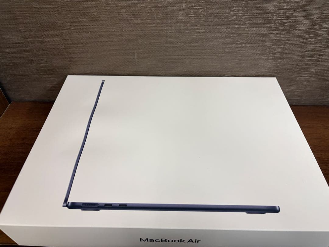 最終お値下げ　ほぼ未使用品Apple MacBook Air ミッドナイトM4