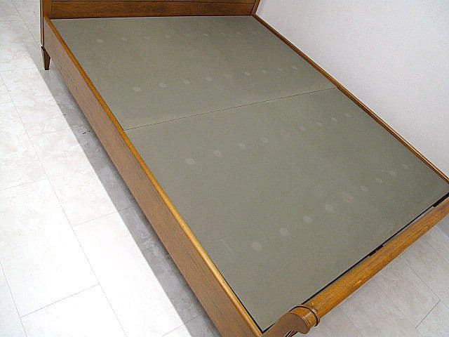 イタリア　セルバ　VillaBorghese　クイーンサイズベッドフレーム40万